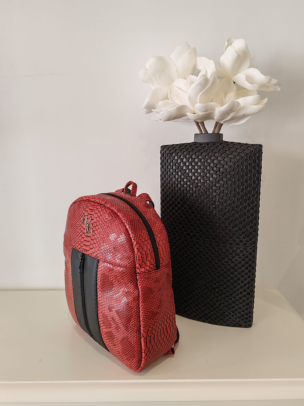 Miniature : Sac à dos modèle " Galaxy " rouge comodo et noir