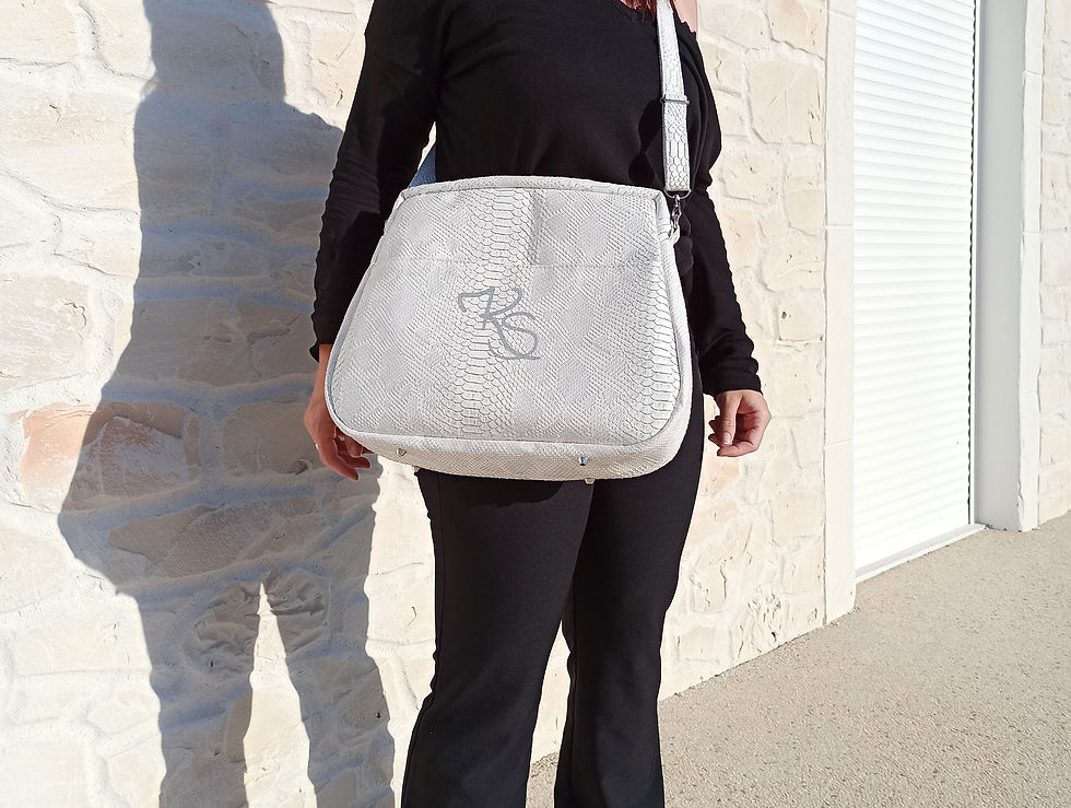 Miniature : Sac modèle Osiris comodo blanc et fleuri