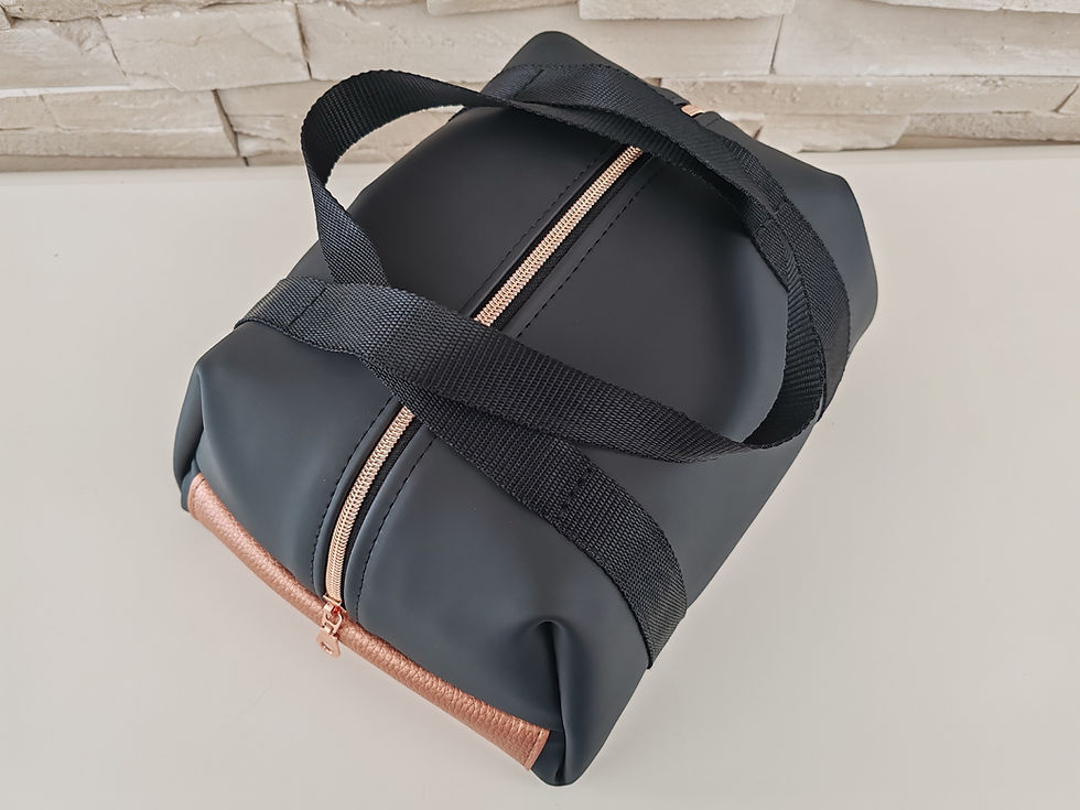 Miniature : Glacière "Solo" Sac isotherme noir mat et corail