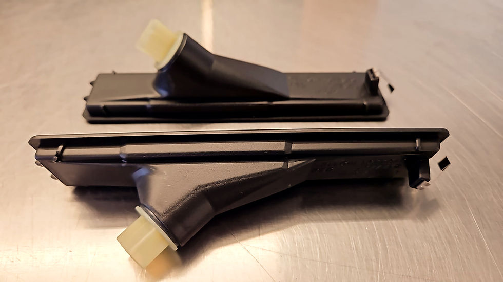 Thumbnail: Genuine BMW E30 Front Side Marker Set YELLOW