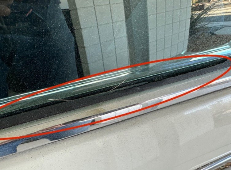 Thumbnail: BMW E9 CS Outer Window Rubber Seal Set