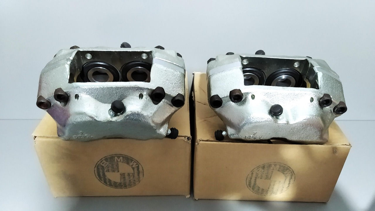 Genuine BMW 2002turbo NOS Front Caliper Set