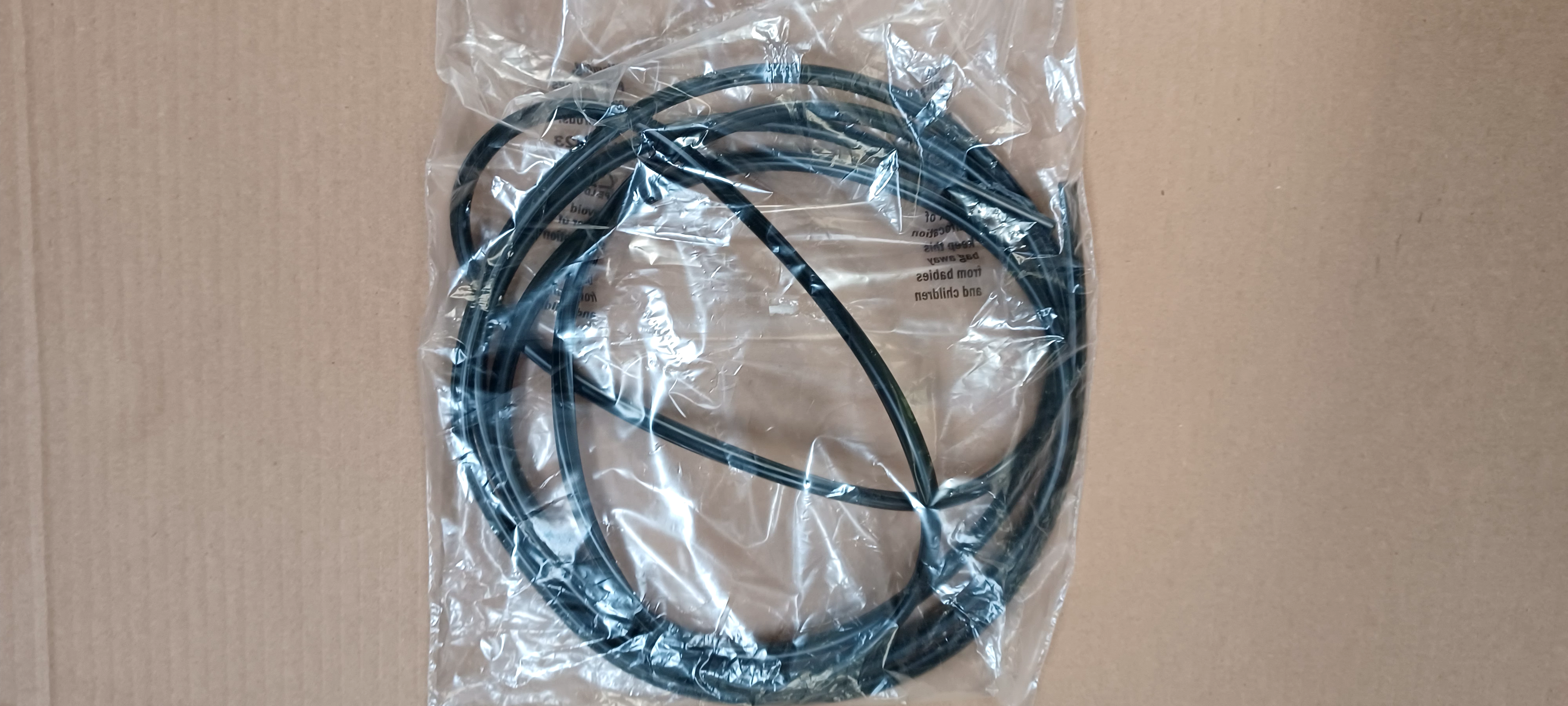 Genuine BMW 2002/Tii/Turbo BLACK Lock Strips & Clips for front & rear windshield