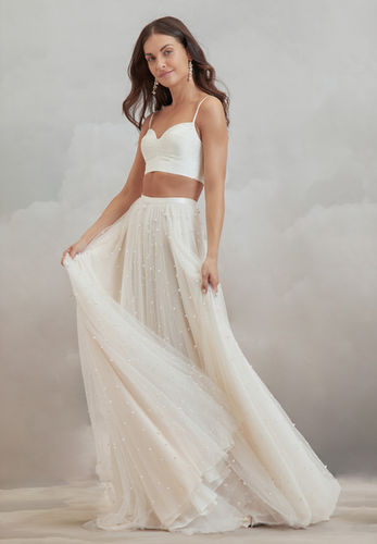 BILLIE SKIRT BY CATHERINE DEANE UK14

WAIST: 79-82CM 

RETAIL PRICE: €1550
SAMPLE SALE: €1085