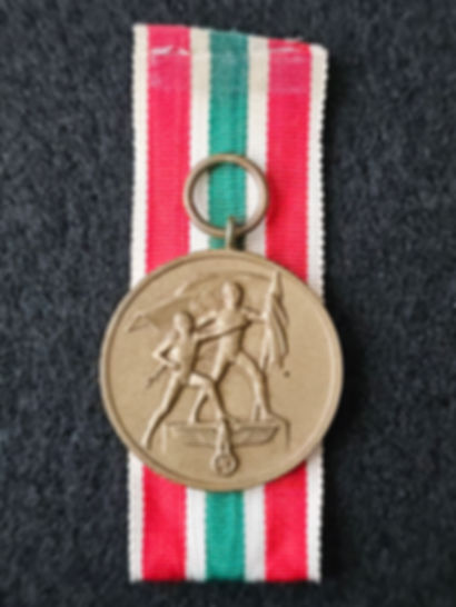 22. March 1939 Memel medal "Slanted G"