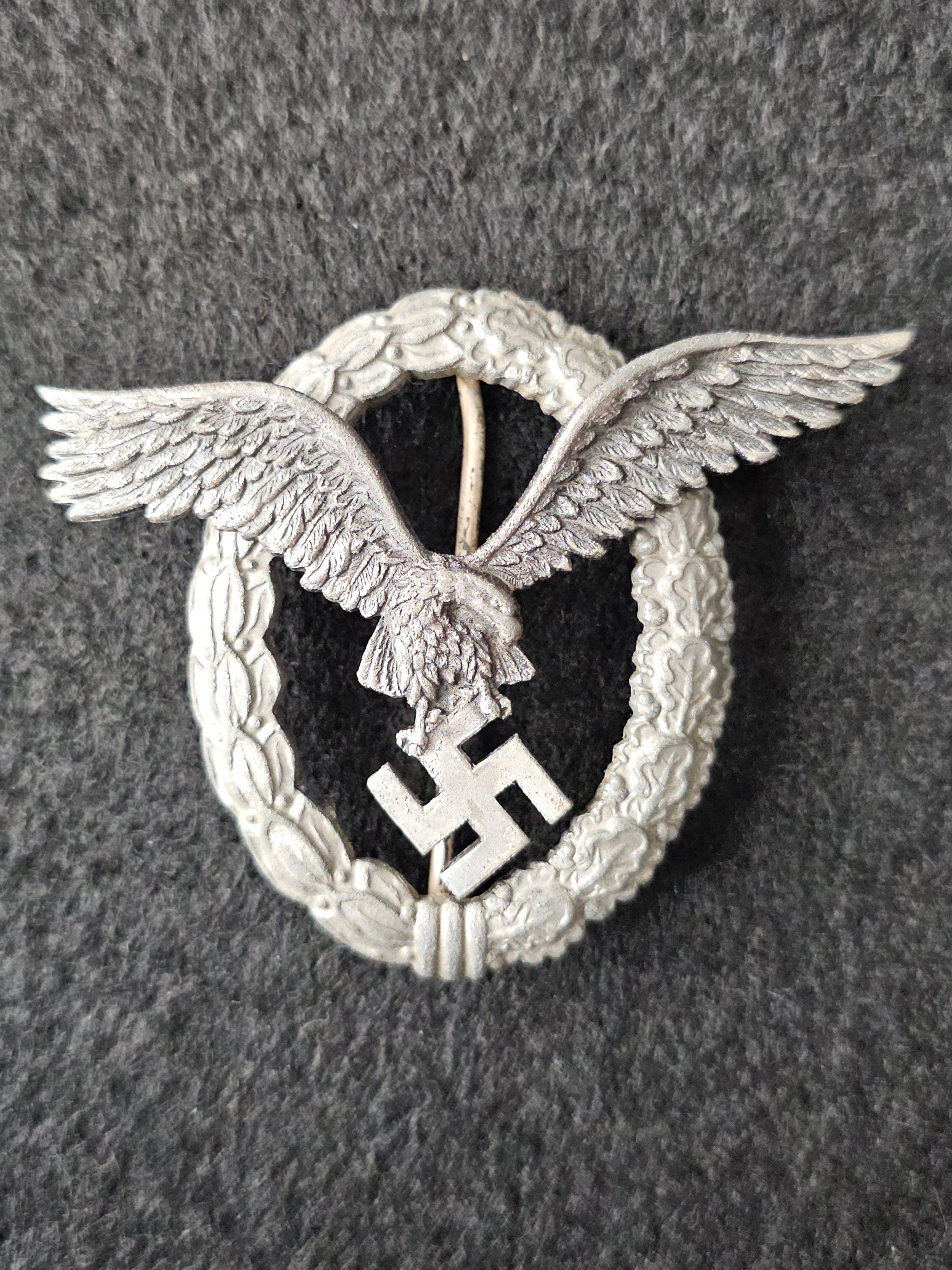 Luftwaffe pilot badge by F.W. Assmann "A". 