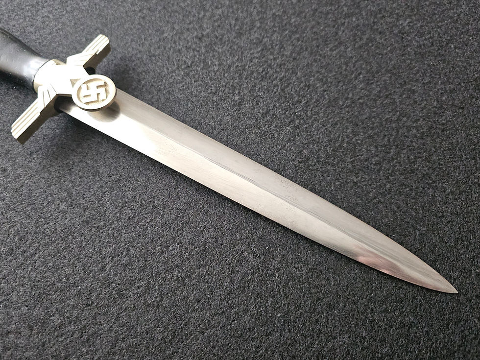 Thumbnail: 2nd model RLB dagger by Gustav Spitzer