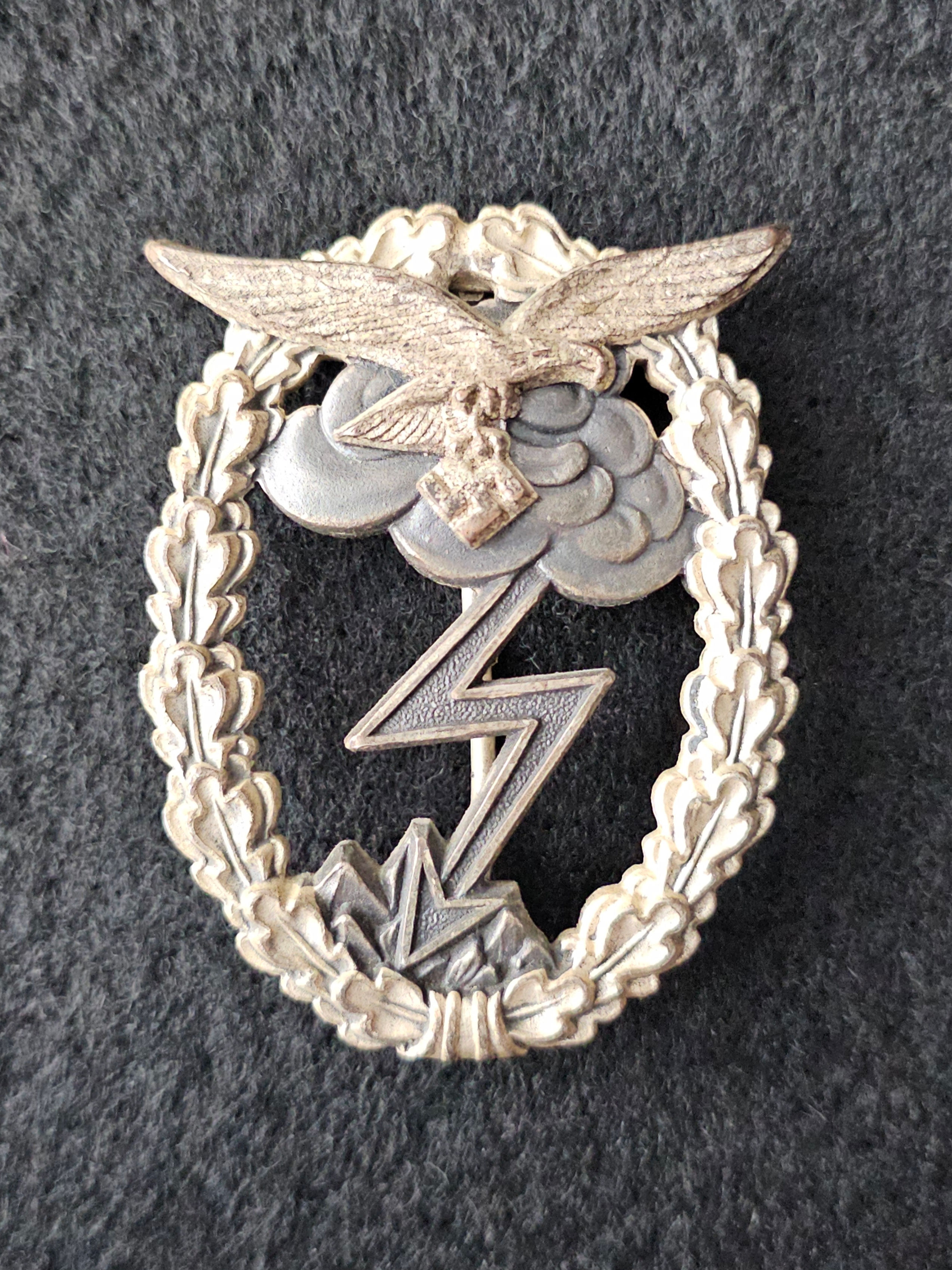 Luftwaffe ground assault badge by G.H. Osang