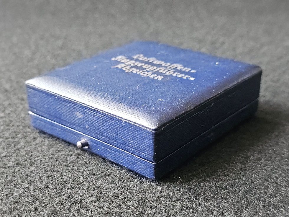 Thumbnail: Luftwaffe pilot badge by Berg & Nolte "B&NL" in box.