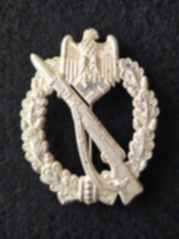 Infantry Assault Badge in silver by Josef Feix & Söhne "JFS". MINT!