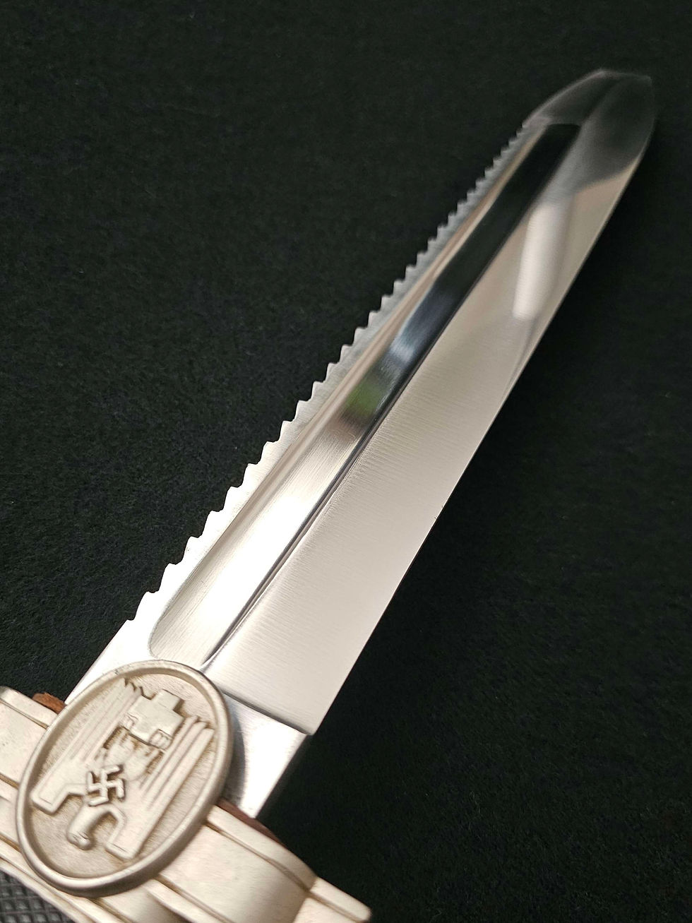 Thumbnail: Red cross DRK Hewer dagger.