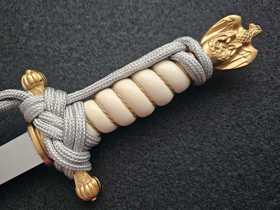 Thumbnail: Germany, Kriegsmarine. A Naval Officer’s Dagger by Carl Eickhorn. 