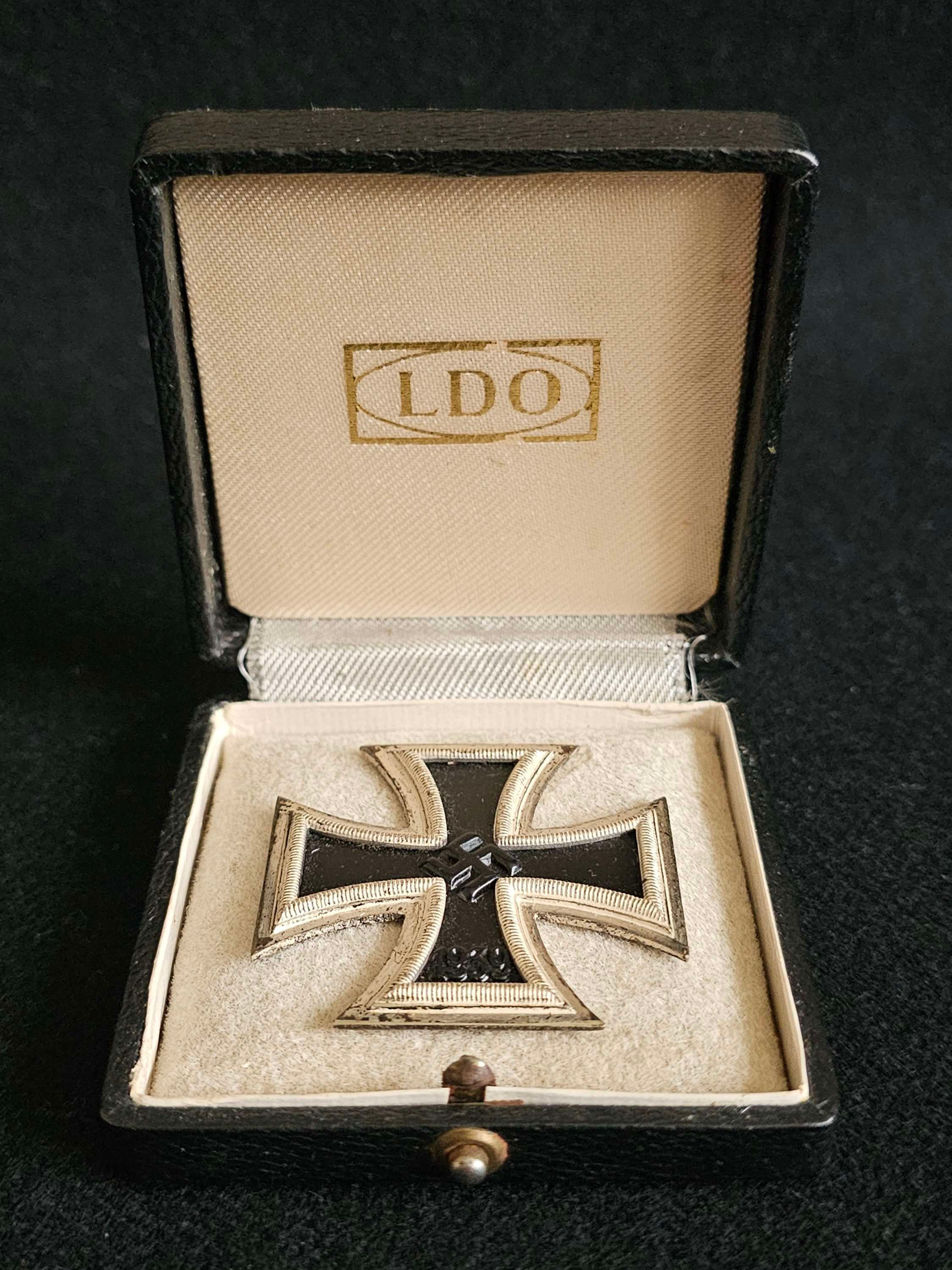 Iron cross 1st class by Funcke & Brüninghaus L/56 in box.