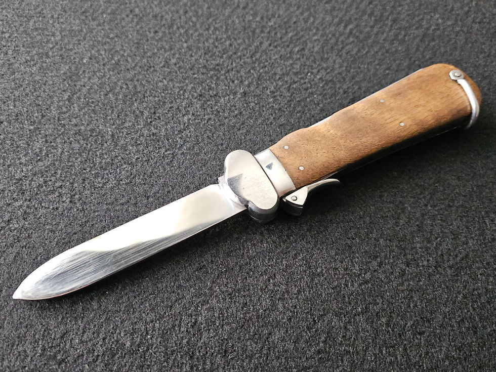 Thumbnail: Early Luftwaffe gravity knife, Type 1, by SMF Solingen