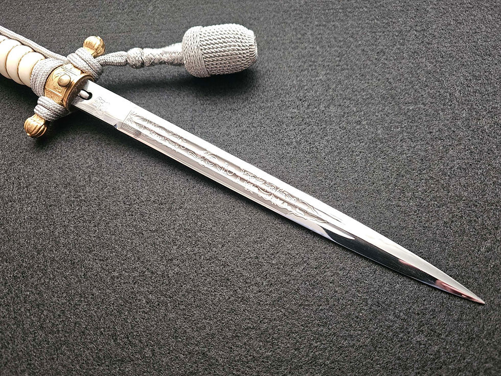 Thumbnail: Germany, Kriegsmarine. A Naval Officer’s Dagger by Carl Eickhorn. 