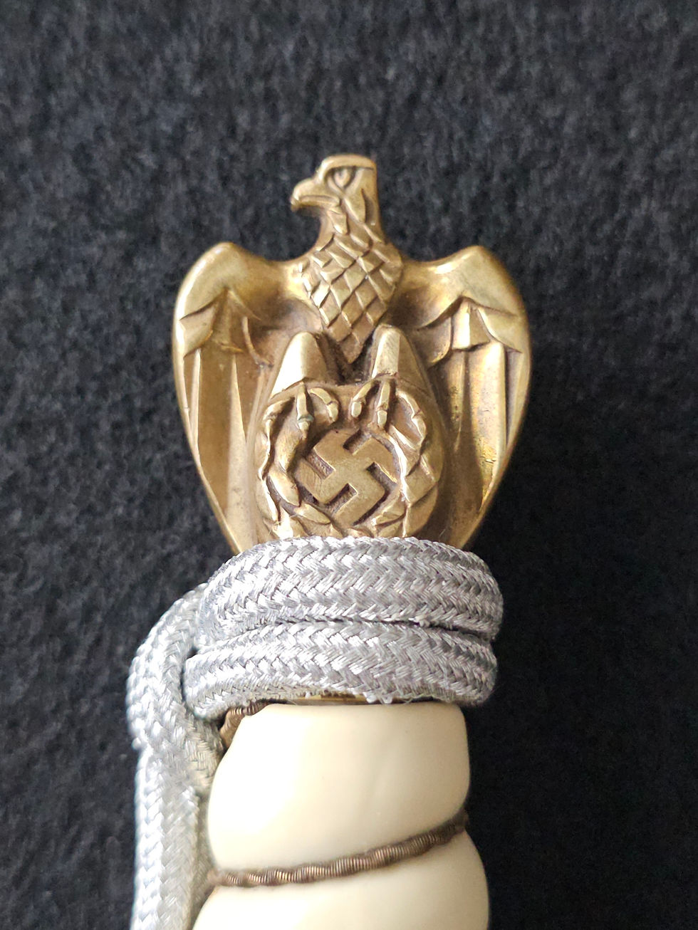 Thumbnail: Germany, Kriegsmarine. A Naval Officer’s Dagger by Carl Eickhorn.