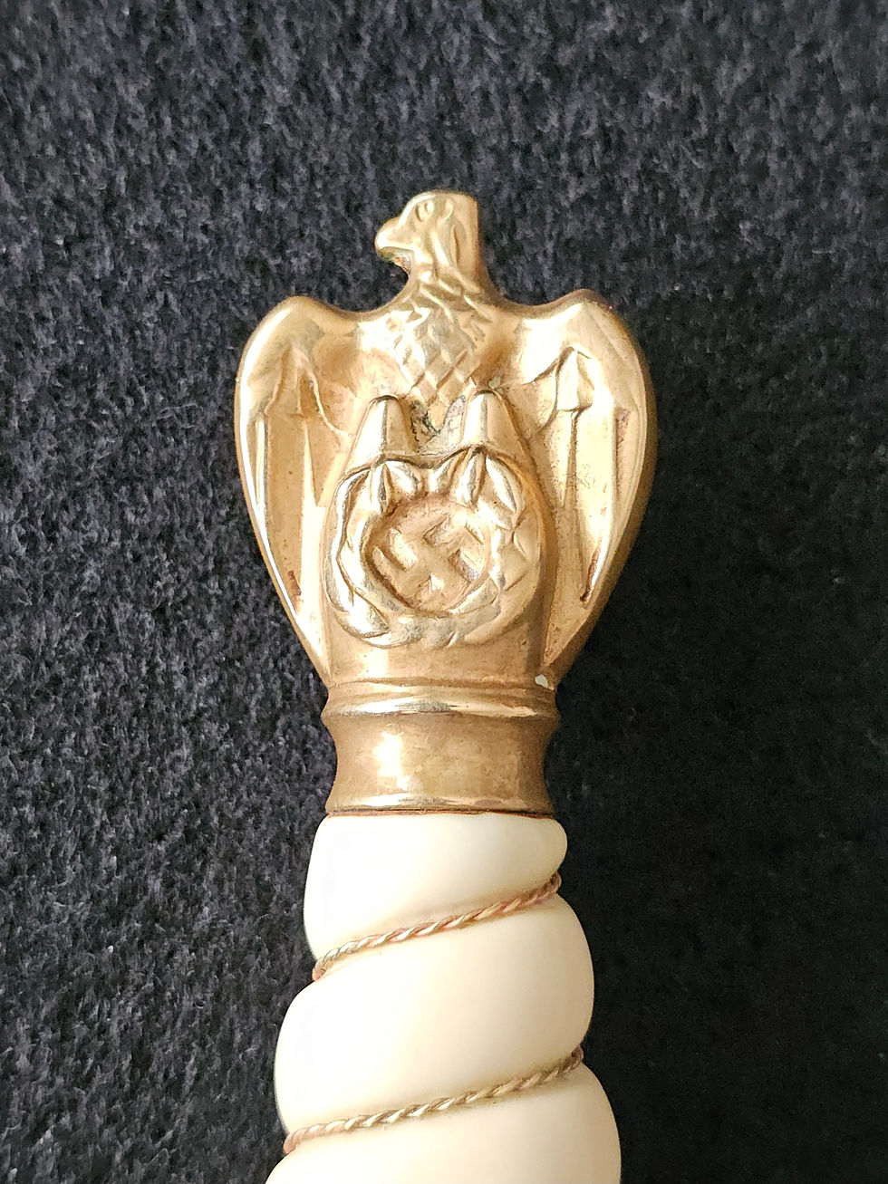 Thumbnail: Germany, Kriegsmarine. A Naval Officer’s Dagger by Carl Eickhorn.
