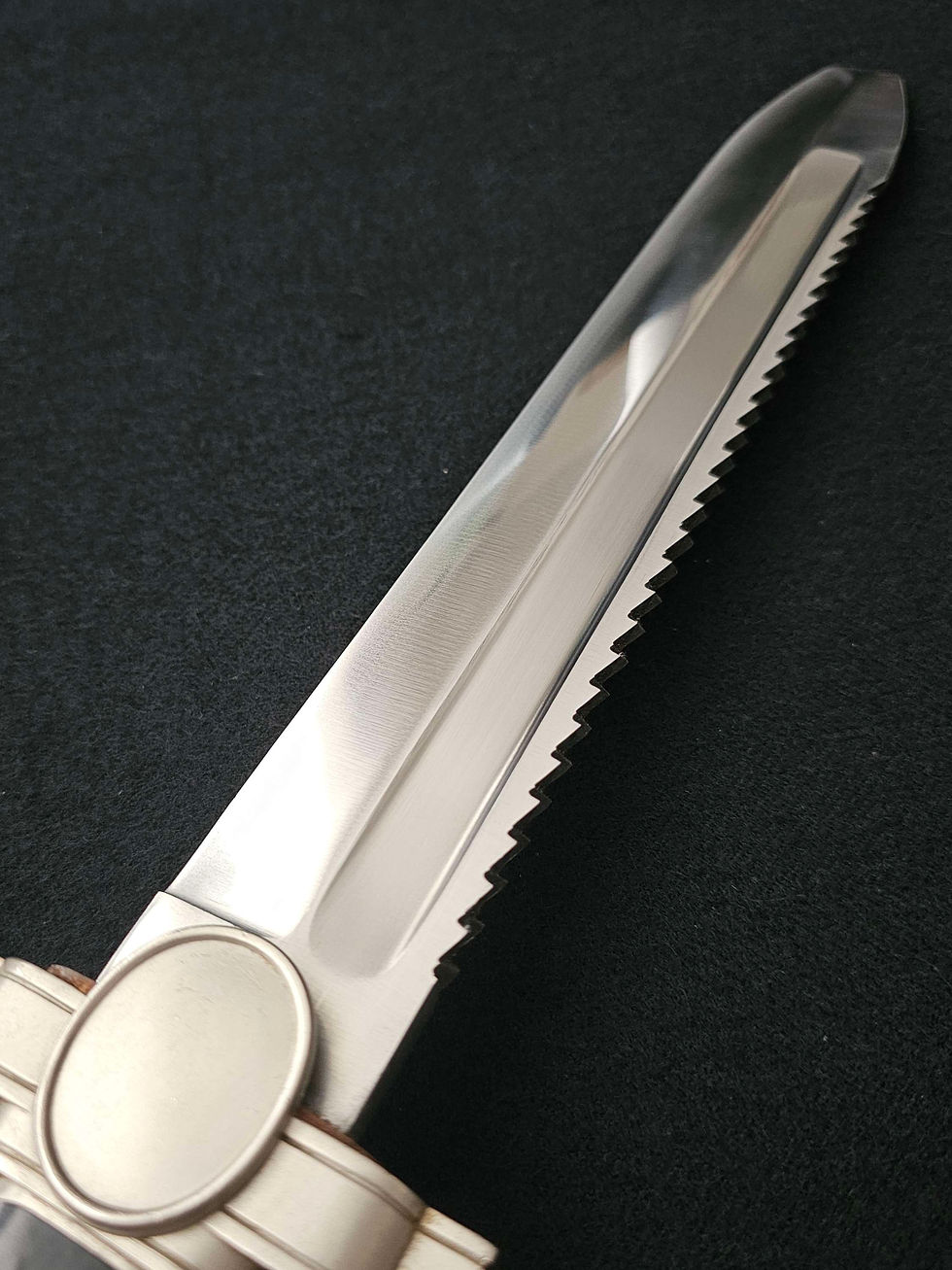 Thumbnail: Red cross DRK Hewer dagger.