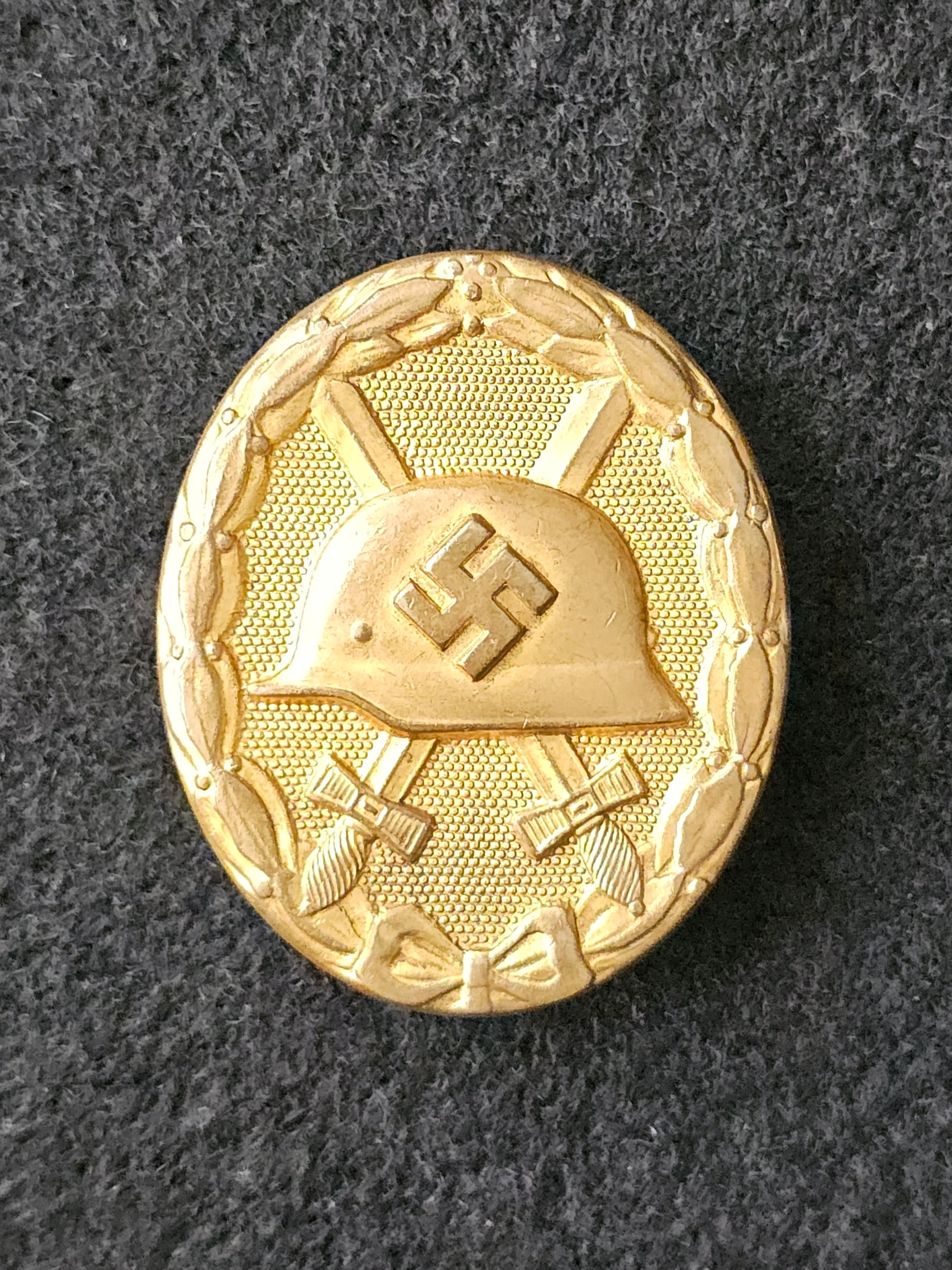 Wound badge in gold by Förster & Barth, Pforzheim "L/21". RARE!!!