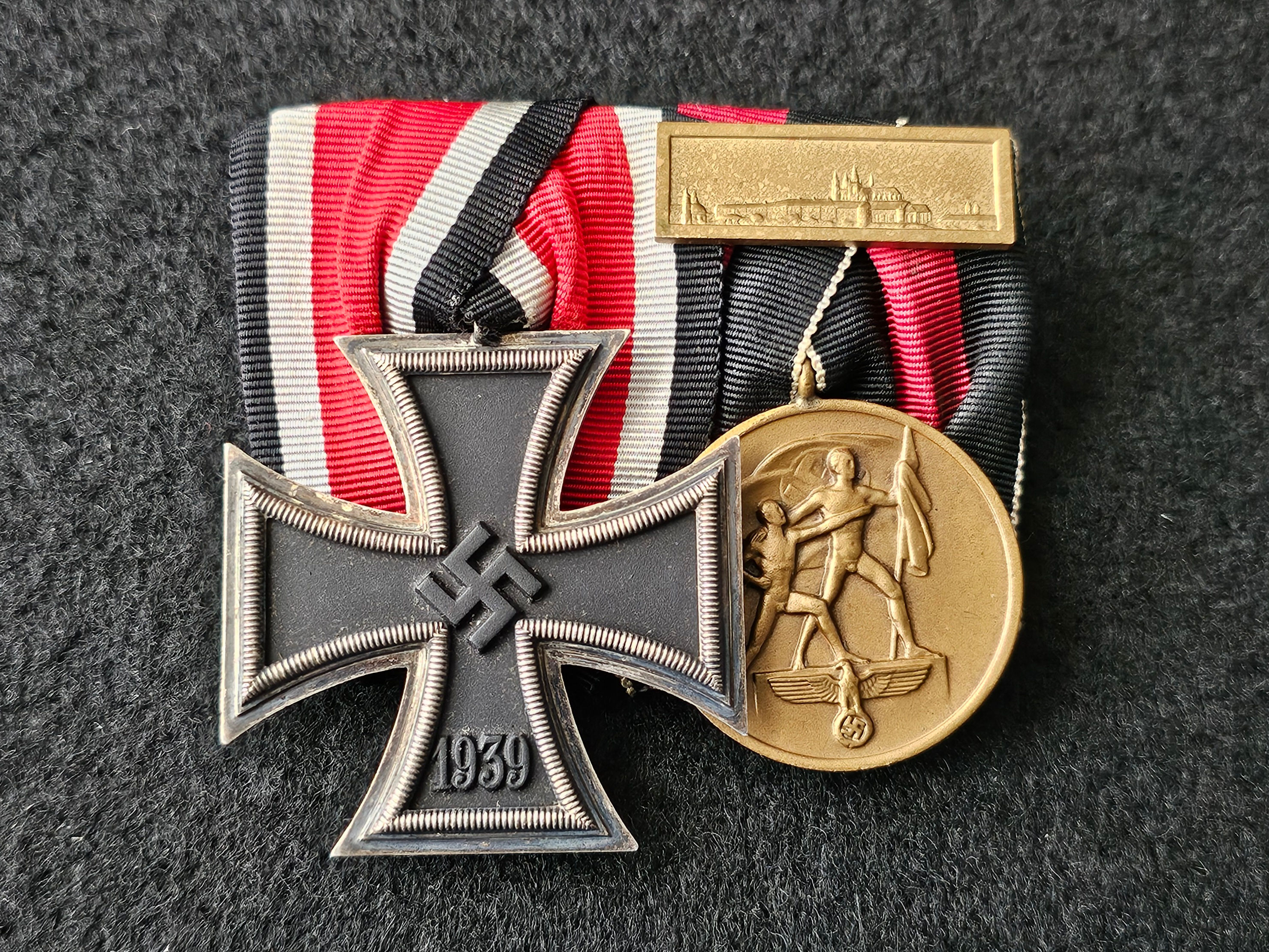 2 place medal bar.