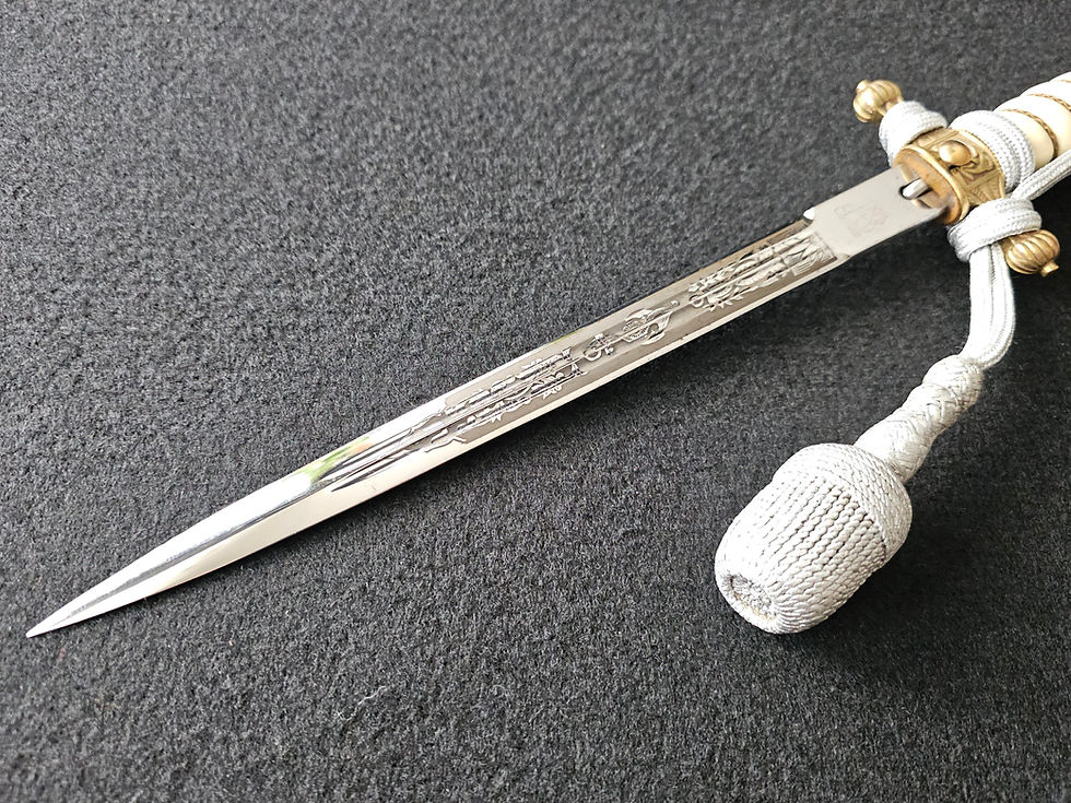 Thumbnail: Germany, Kriegsmarine. A Naval Officer’s Dagger by Carl Eickhorn.