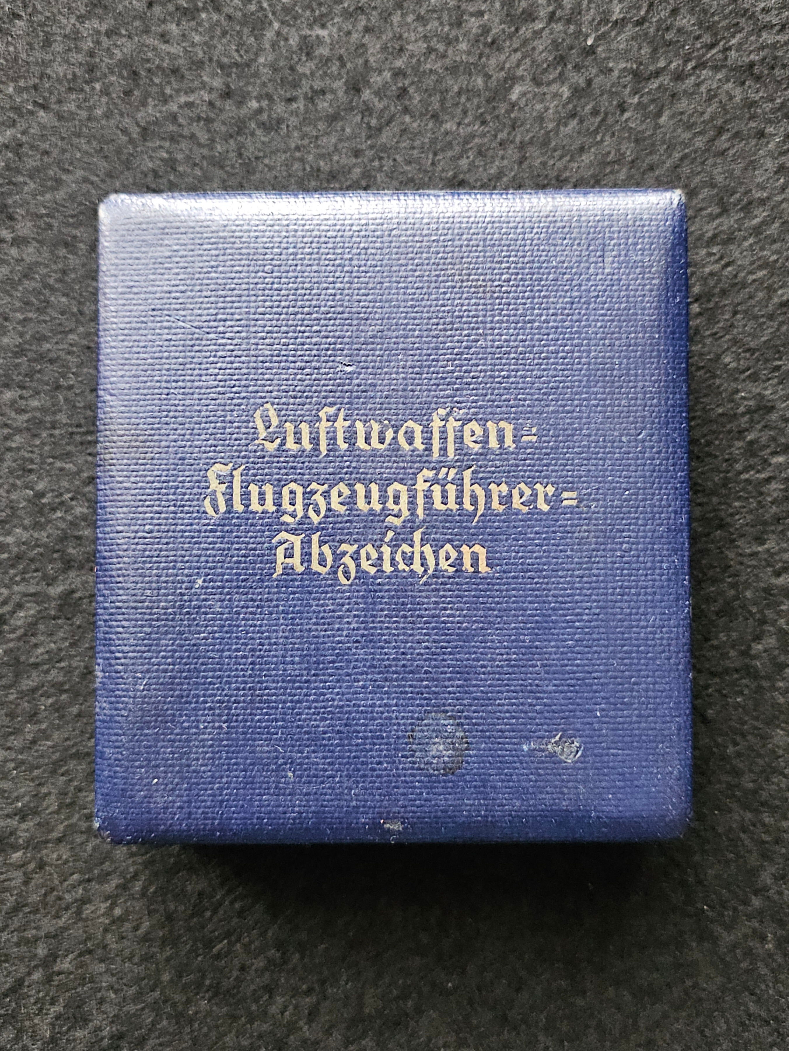 Luftwaffe Presentation Case For A Pilot Badge.