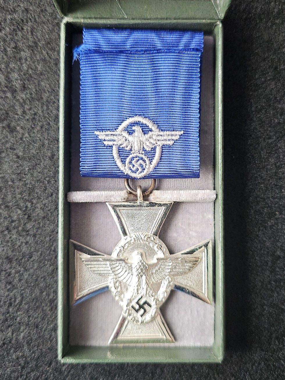 Thumbnail: Police 18 year service award in box, MINT!!!