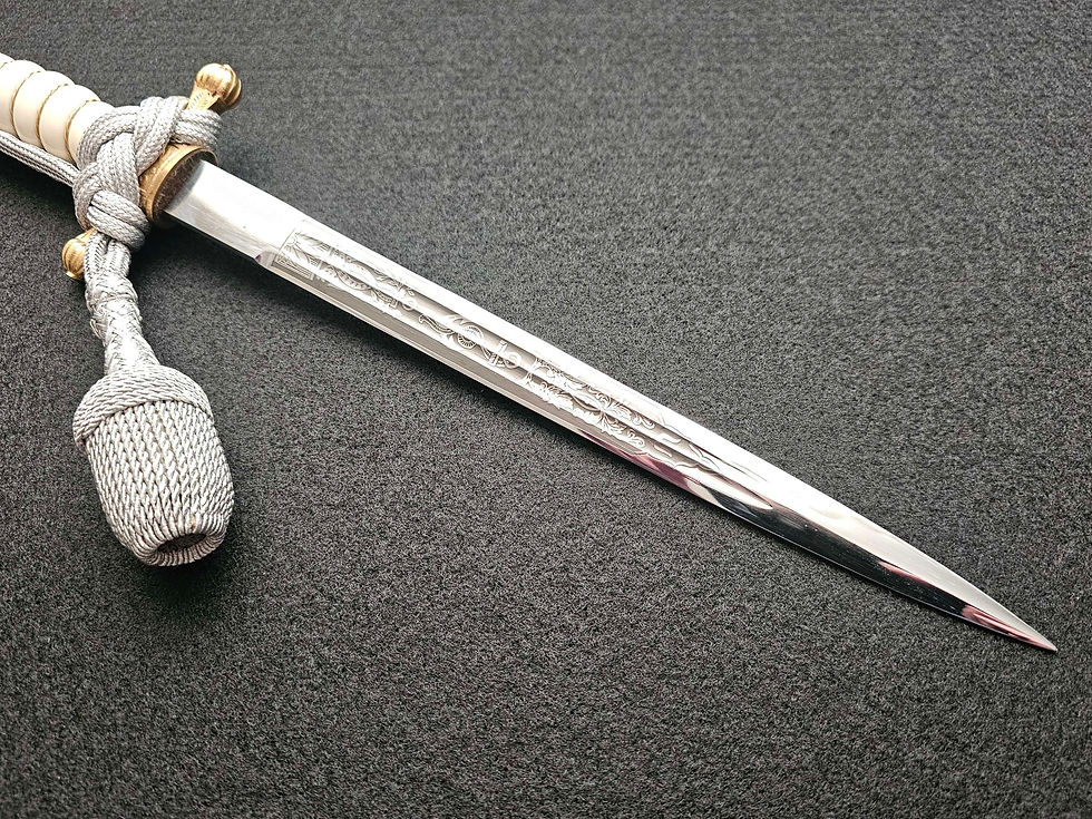 Thumbnail: Germany, Kriegsmarine. A Naval Officer’s Dagger by Carl Eickhorn. 