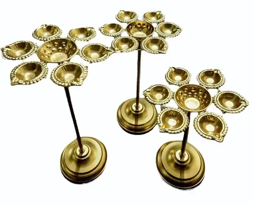 Metal Diya Stand Urli