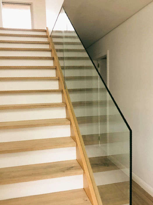 Frameless Glass Staircase -Wamberal