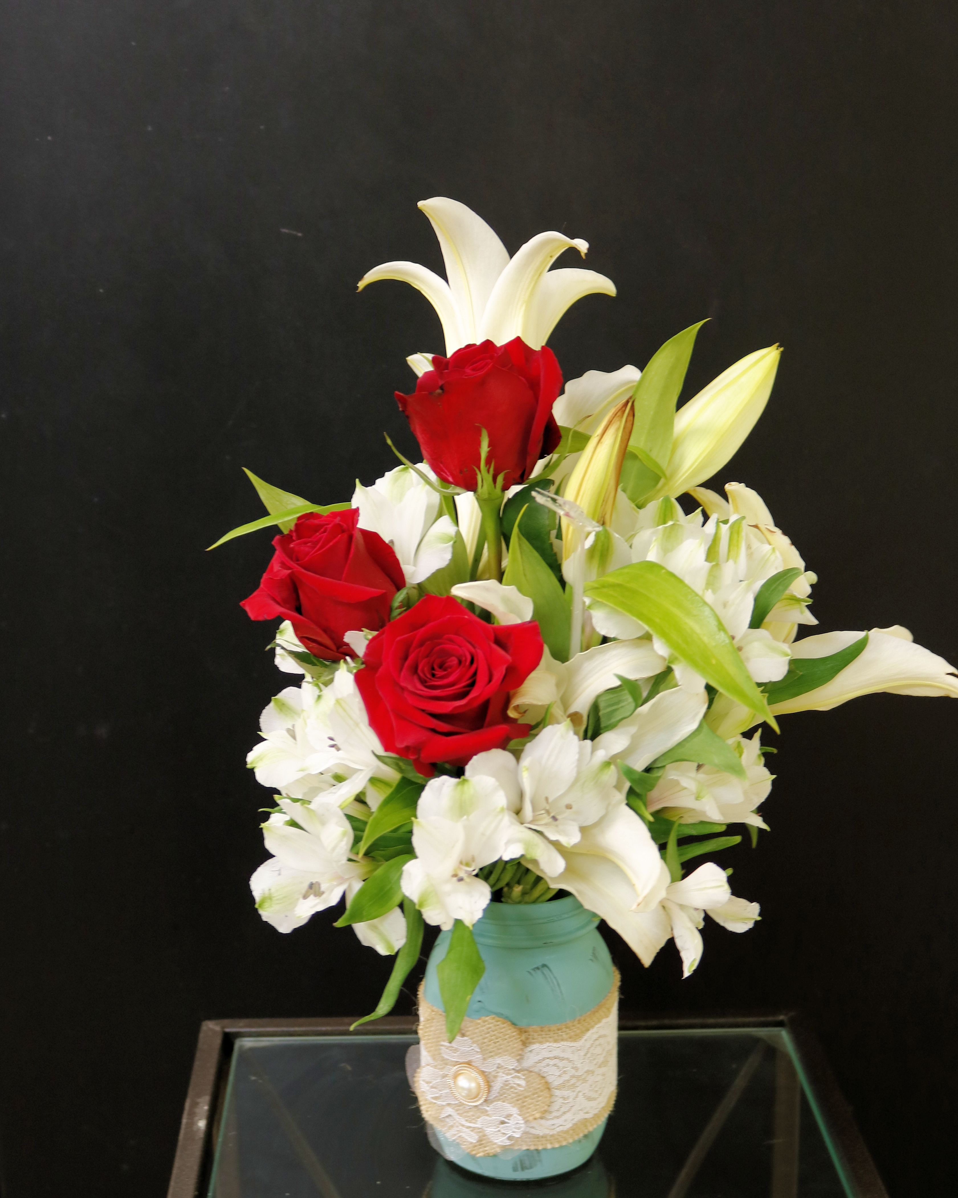 3 Roses with Day Lillies