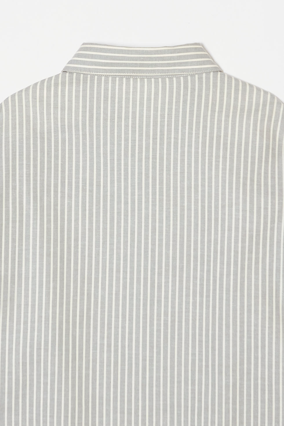サムネイル： tres LIVING SHIRTS