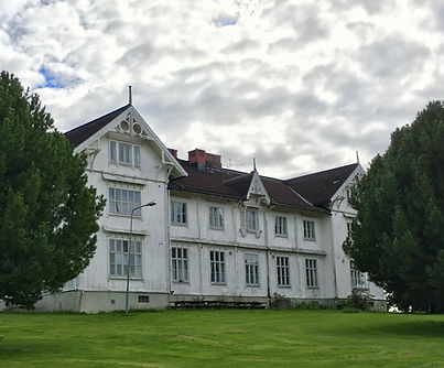 Midttun foto Eva McKenna kvadrat.jpg