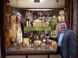 rome 2 pope shop.jpg