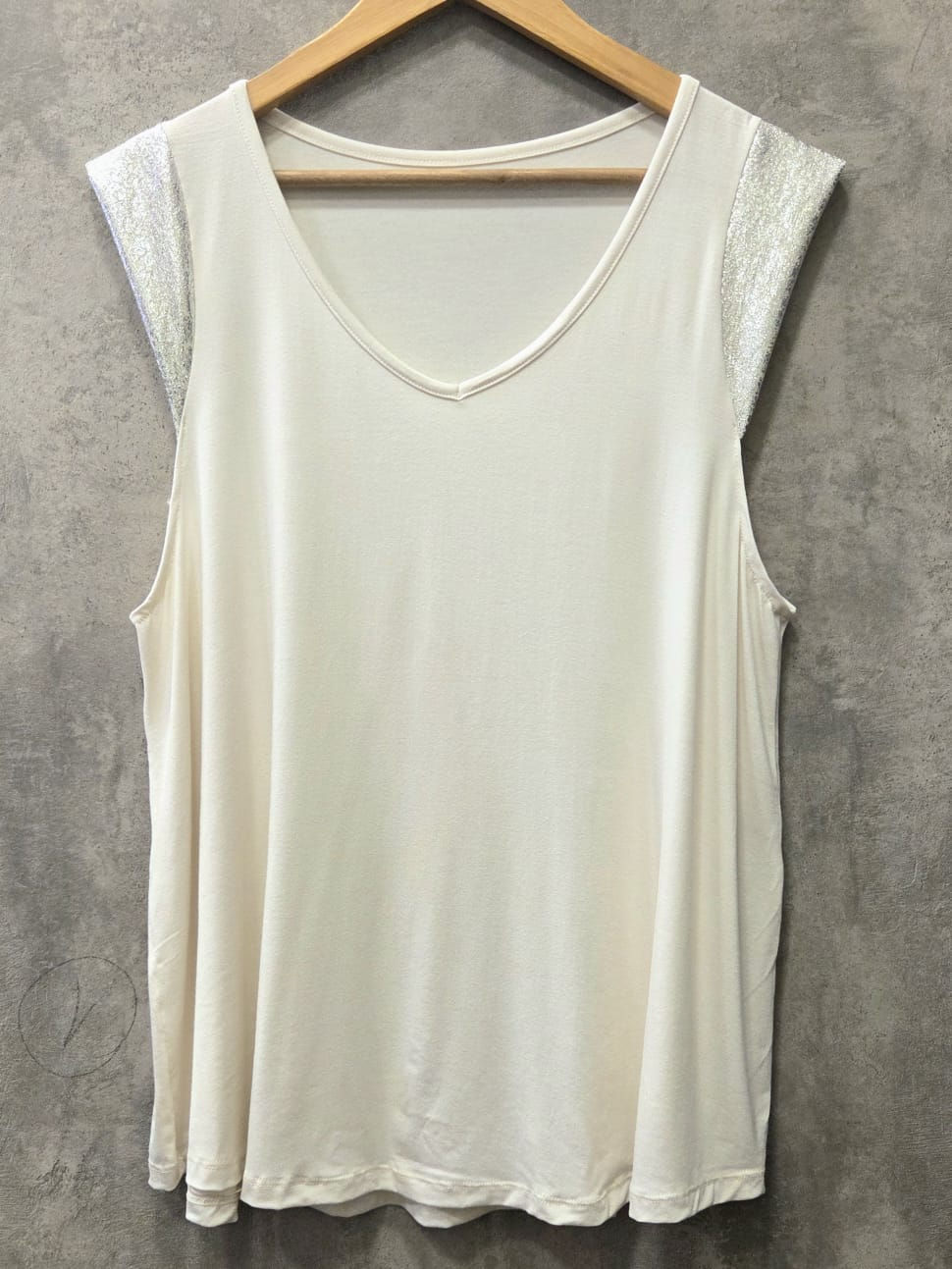 🪩✨Musculosa evase manga foil