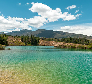 Pozos_Azules_en_Villa_de_Leyva_Boyacá_Colombia.jpeg