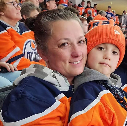 Aunty & Karter (Oilers).jpg