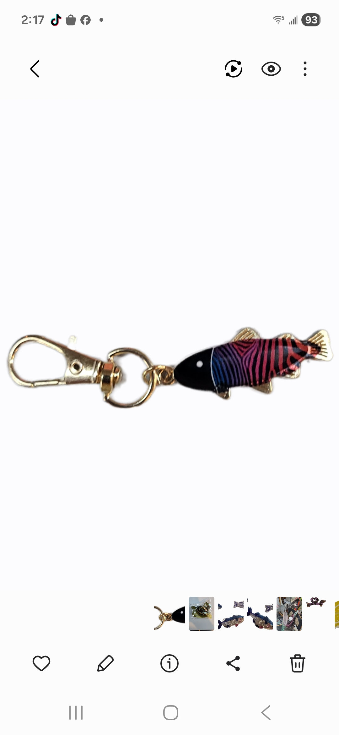Fish keychain