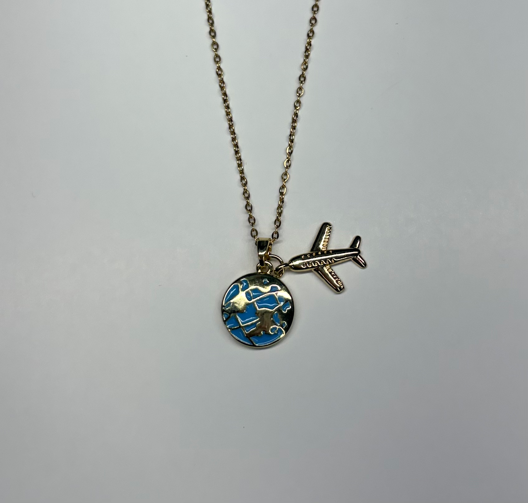 Around the world necklace (195)