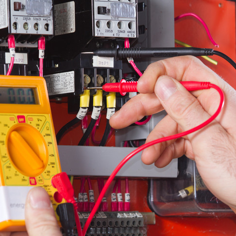 5 Electrical Repairs You Should Never Attempt to Fix on Your Own