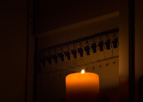 what causes power surges.jpeg