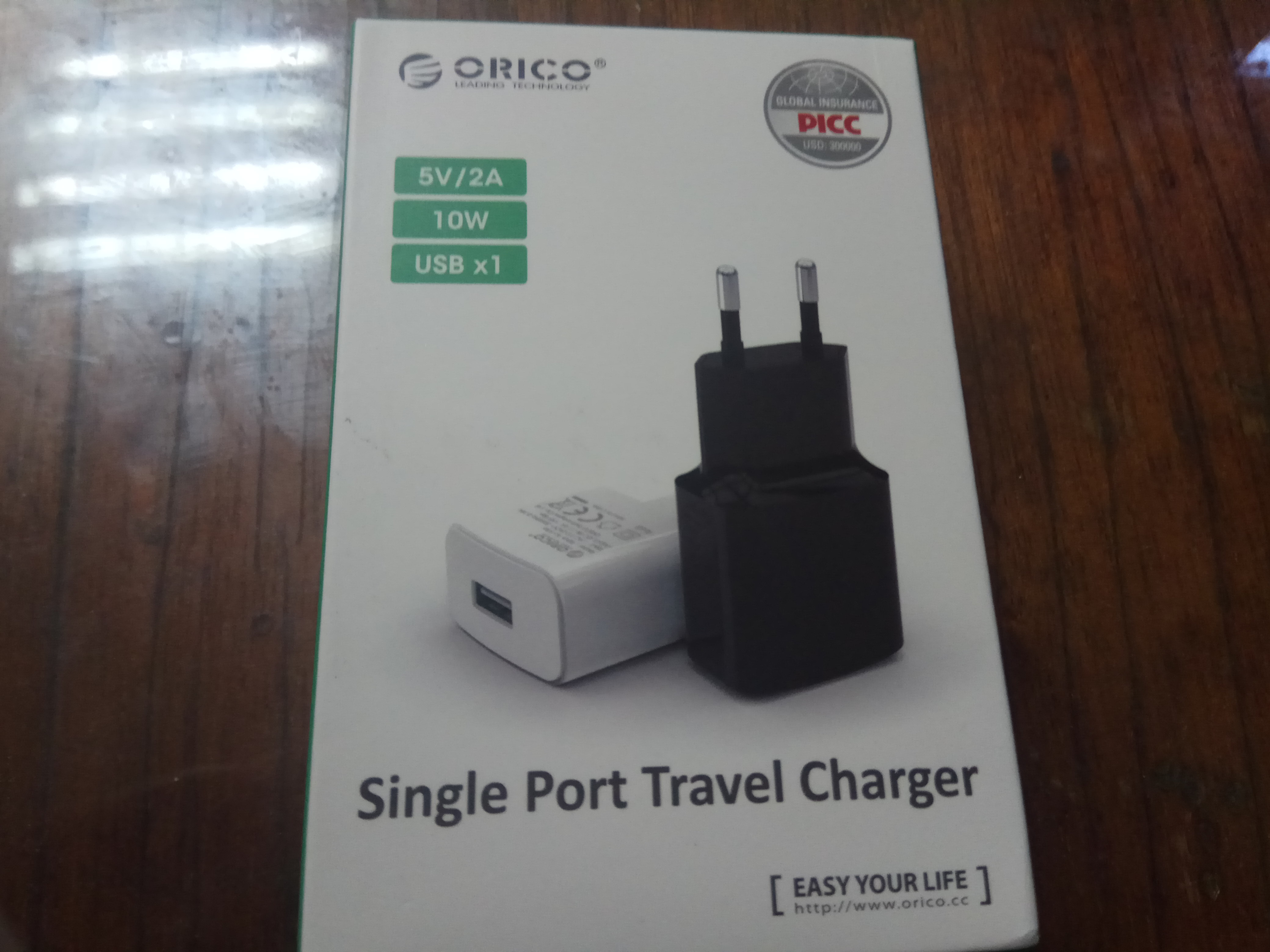 Продам отличную подзарядку Orico 5v\2a 10w usbx1  (код 027)