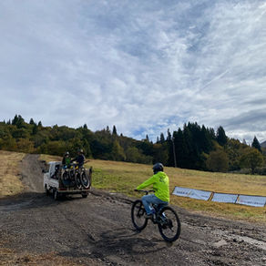 今日は雨上がりの曇り空の中、キッズから大人までご来場いただきました。