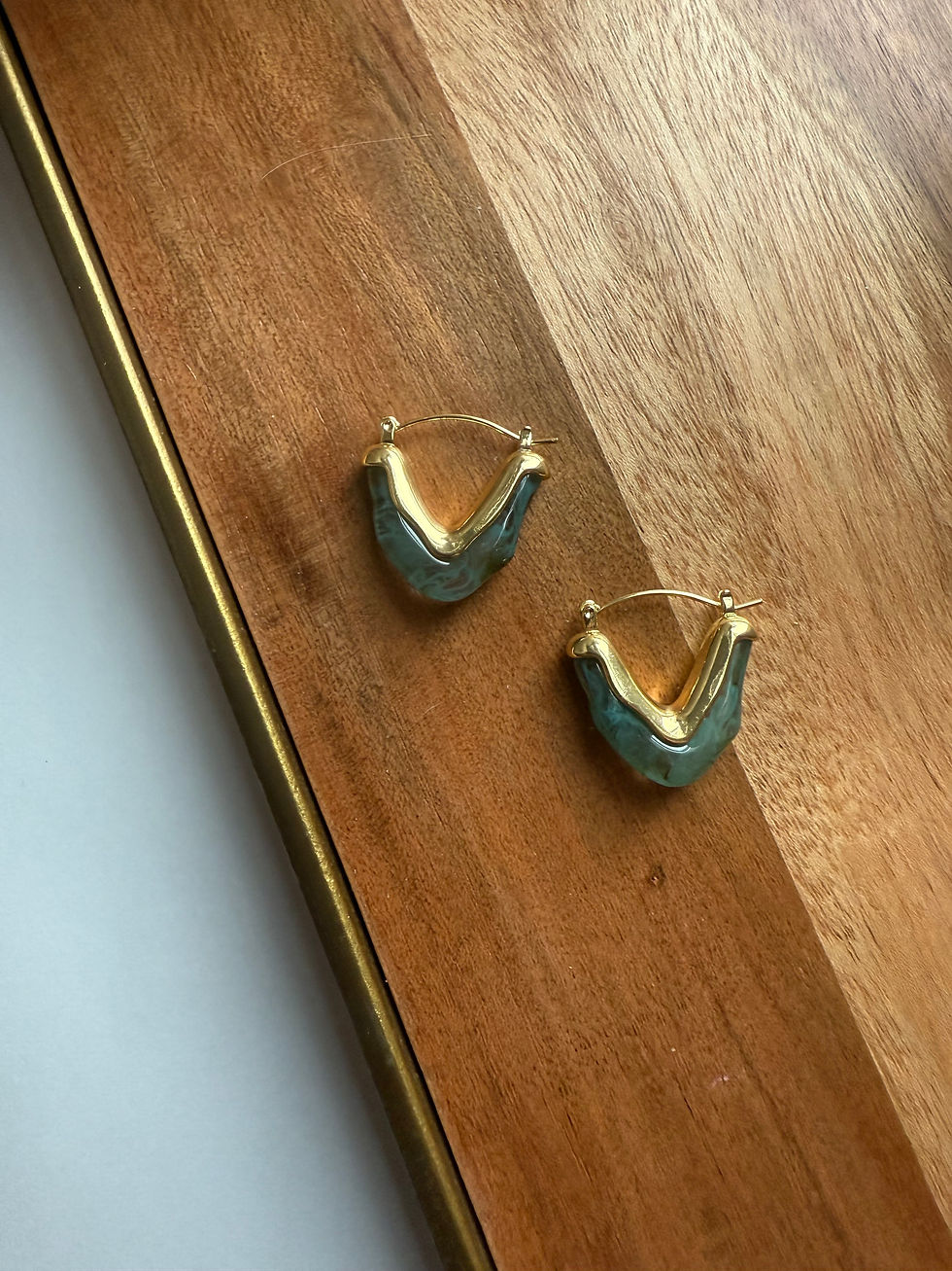 Thumbnail: Resin V-Shaped Hoops