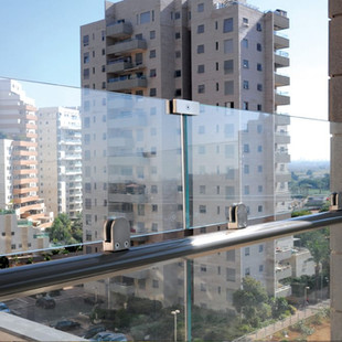 מעקות הגבהת זכוכית - גלאספיקס (1).jpeg