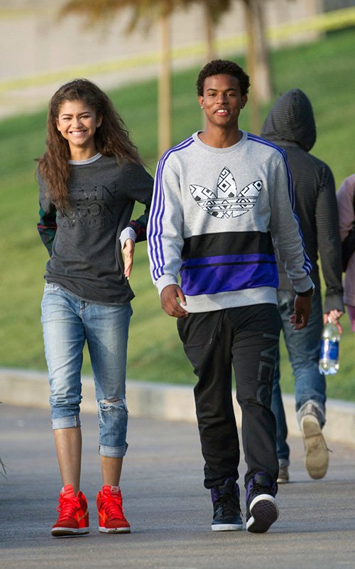 zendaya-102913-_9_zpse694e305