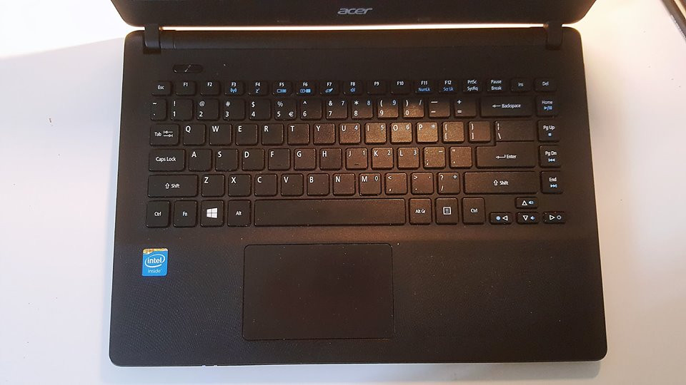 Thumbnail: Acer ES1 Business Laptop