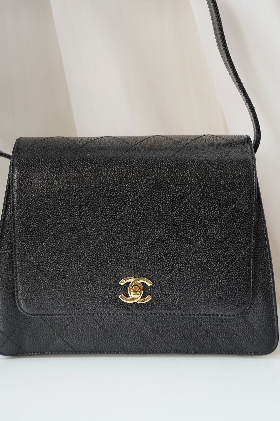 Thumbnail: Chanel Vintage Calfskin Kelly Bag