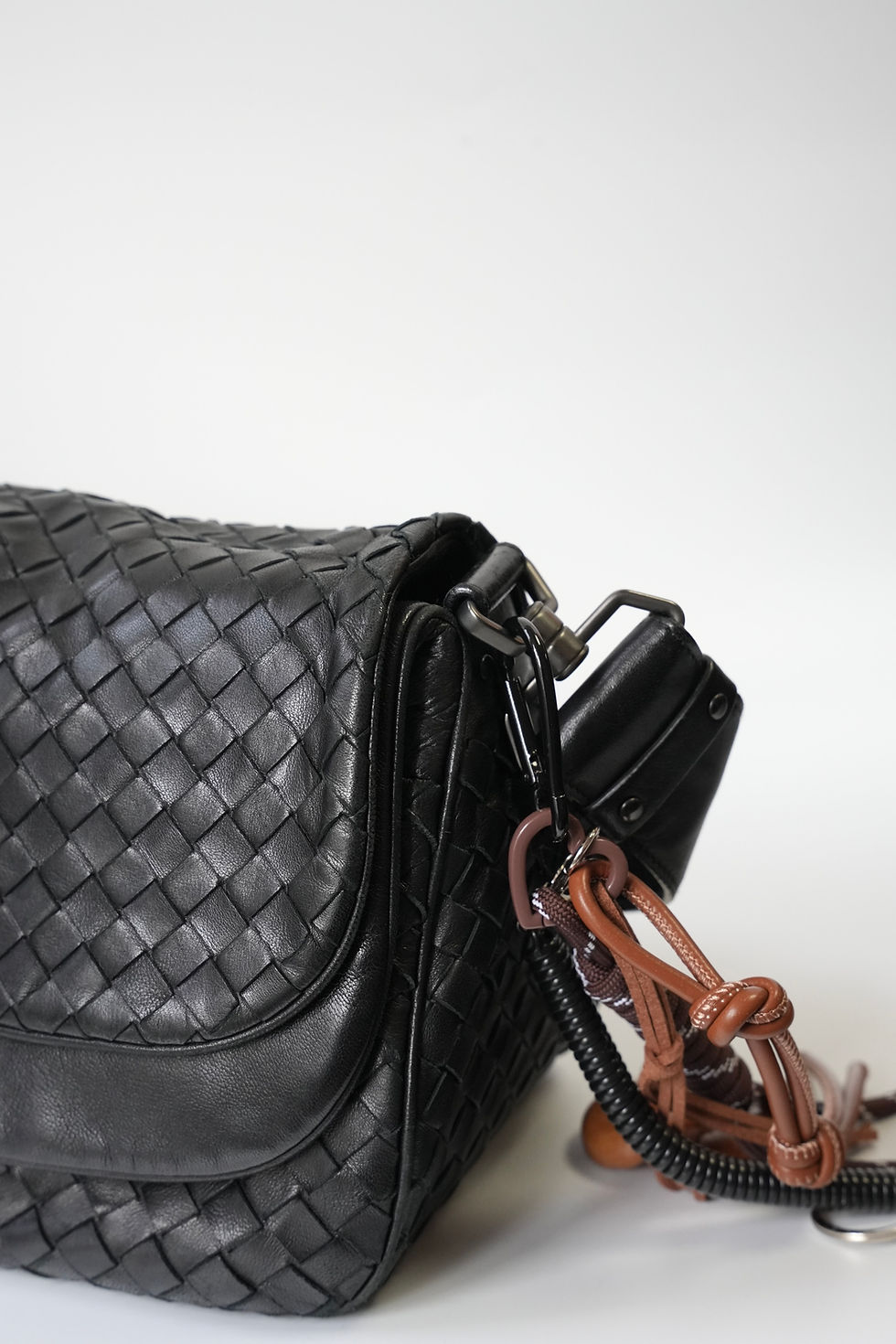 Thumbnail: B.V. Vintage Black Shoulder  Bag