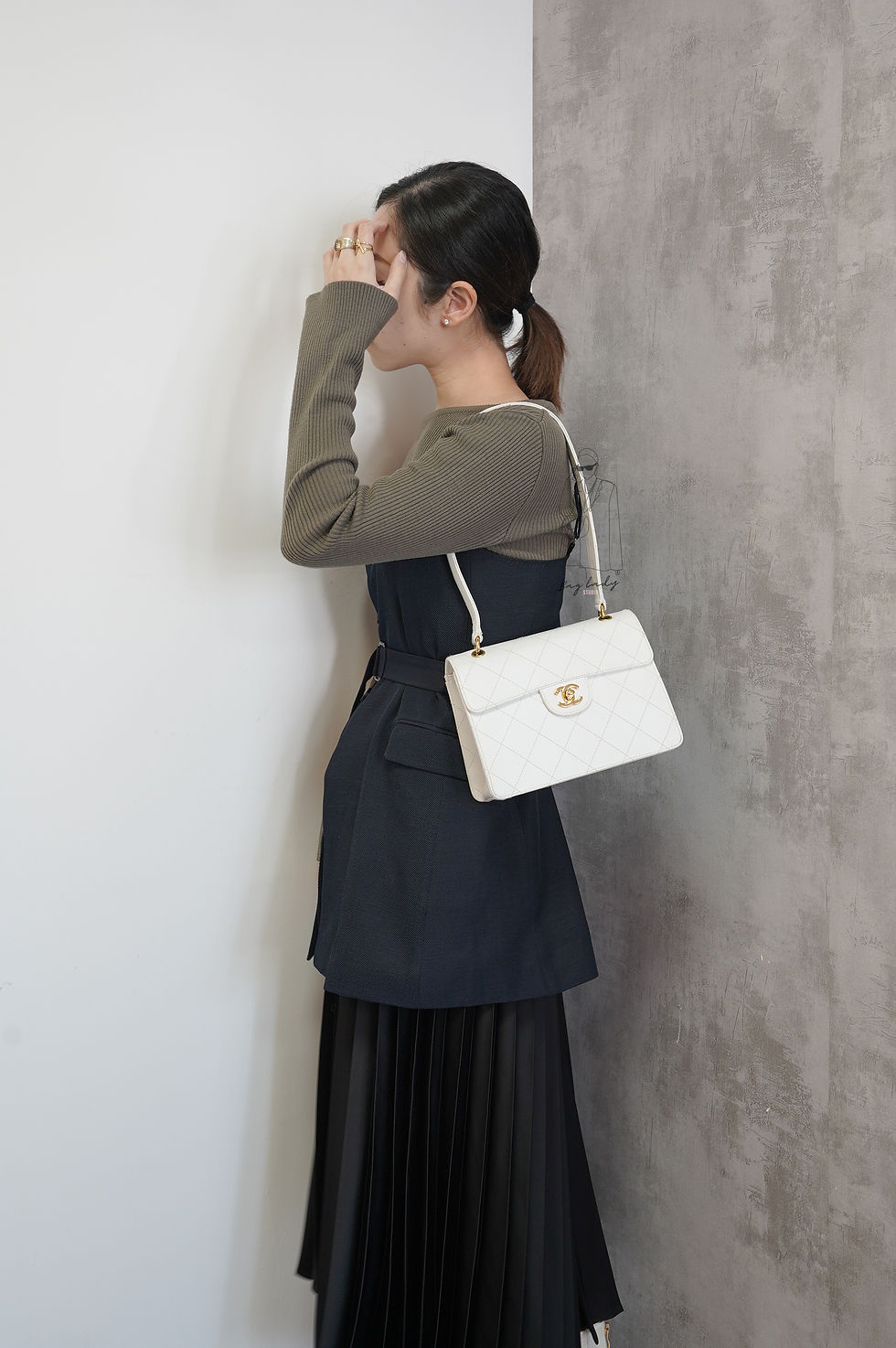 Thumbnail: Chanel Vintage White Calf Kelly Bag